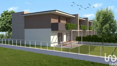 Building in Castelnuovo del Garda