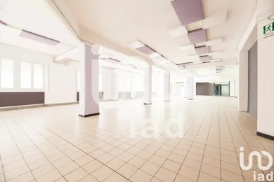 Shop/Premises commercial in Genova