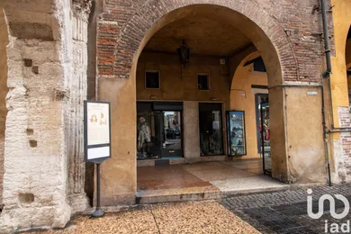 Negozio / locale commerciale in Verona