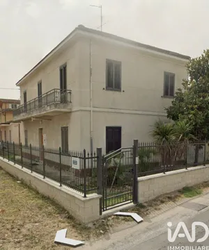 House in Alanno
