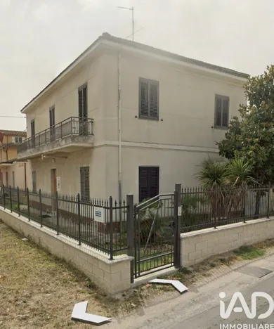 Casa/Villa in Alanno