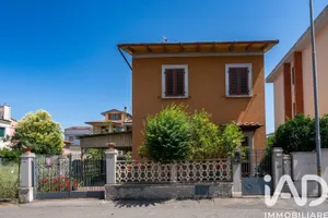 House in Campi Bisenzio