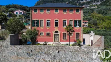 Appartamento in Finale Ligure