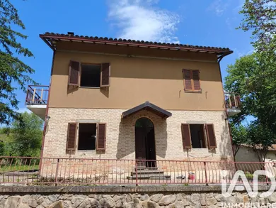 Villetta a schiera in Sarnano