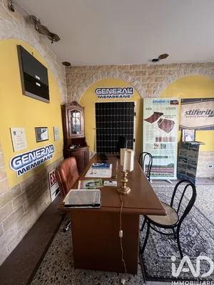 Shop/Premises commercial in Padova
