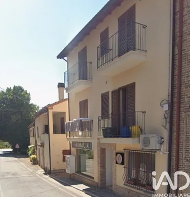 Negozio / locale commerciale in Montedinove