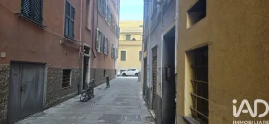 Shop/Premises commercial in Genova