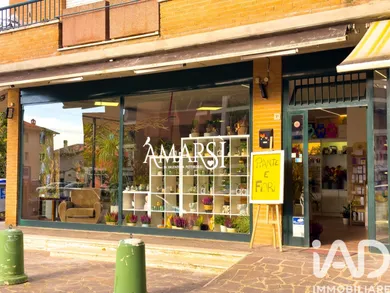 Business premises in Assisi