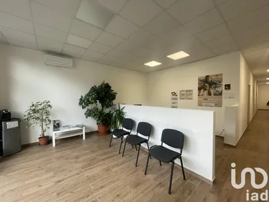 Shop/Premises commercial in Arezzo