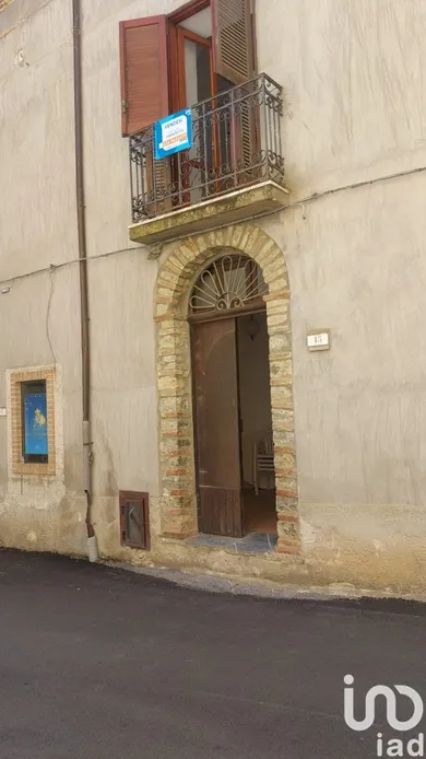 Edificio in Casal Velino