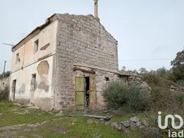 Edificio in Telti