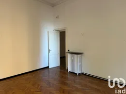 Appartamento 6 locali e più in Genova