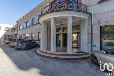Shop/Premises commercial in Castelfidardo