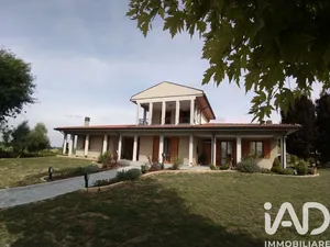 Tenuta storica in Broni