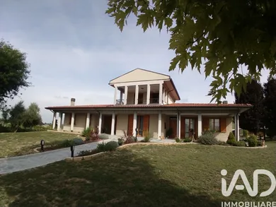 Tenuta storica in Broni
