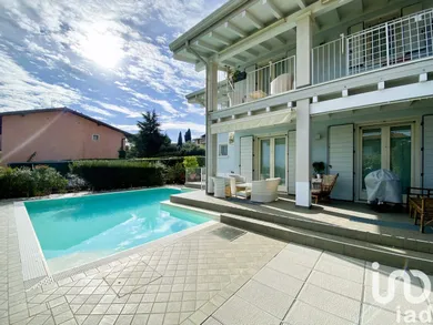 House in Polpenazze del Garda