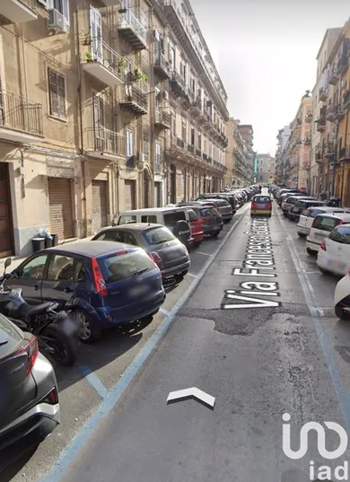 Shop/Premises commercial in Palermo