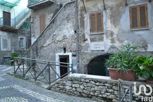 Trilocale in Castel Madama