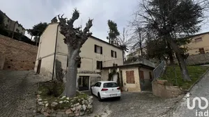 Village house in Montelparo