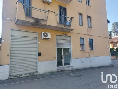 Shop/Premises commercial in Paderno Dugnano
