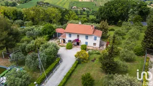 Cascina / Fattoria in Civitanova Marche