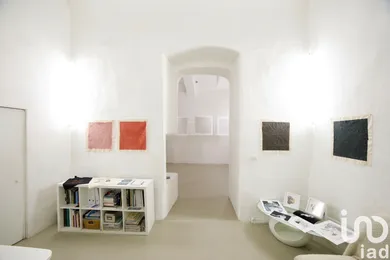 Shop/Premises commercial in Genova