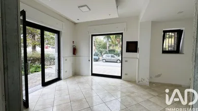 Shop/Premises commercial in Amantea