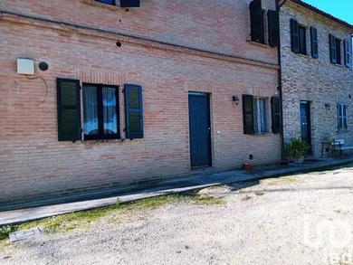 Apartment in Treia