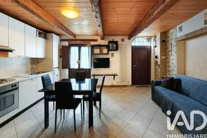 Casa di paese in Montefano