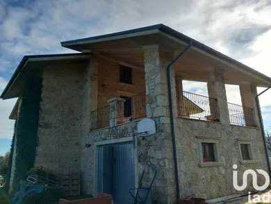 House in Folignano