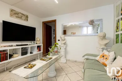 Apartment in Santa Maria a Monte